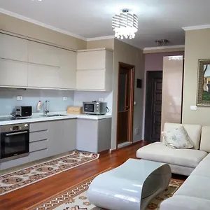 Appartamento Lovely In The Heart Of, Tirana