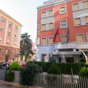 Boutique Kotoni טיראנה